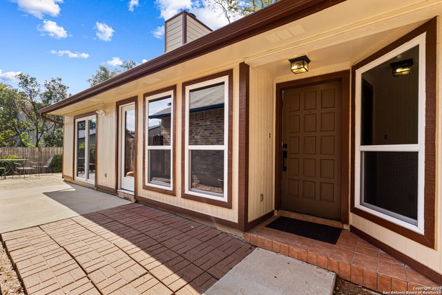 5702 Spring Sunshine, San Antonio, TX 78247