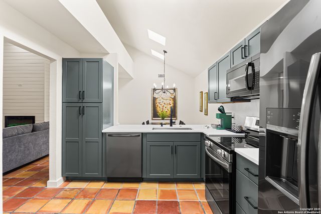 5702 Spring Sunshine, San Antonio, TX 78247