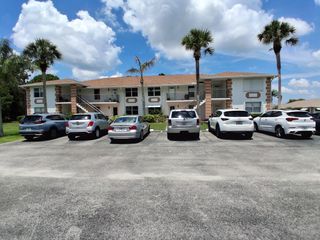 533 S Lakes End Drive S E2, Fort Pierce, FL 34982