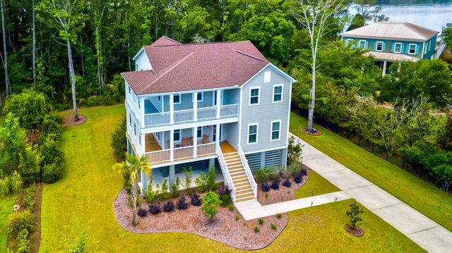 2204 Hartfords Bluff Circle, Mount Pleasant, SC 29466