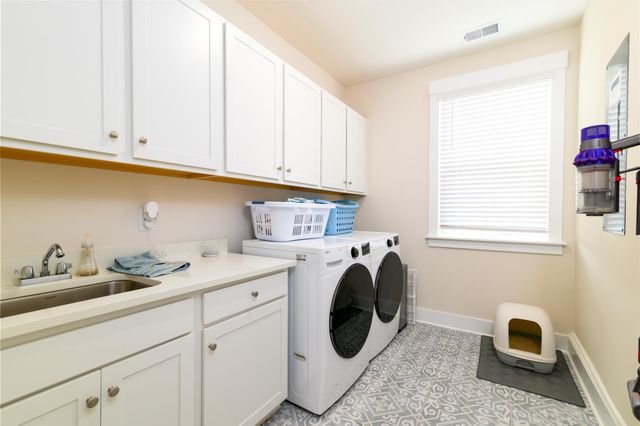 2204 Hartfords Bluff Circle, Mount Pleasant, SC 29466
