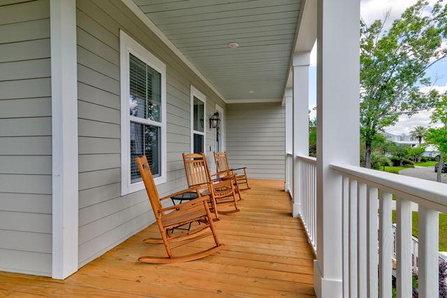 2204 Hartfords Bluff Circle, Mount Pleasant, SC 29466