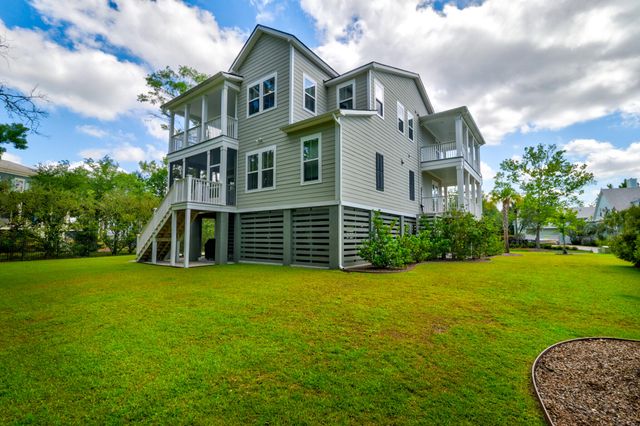 2204 Hartfords Bluff Circle, Mount Pleasant, SC 29466