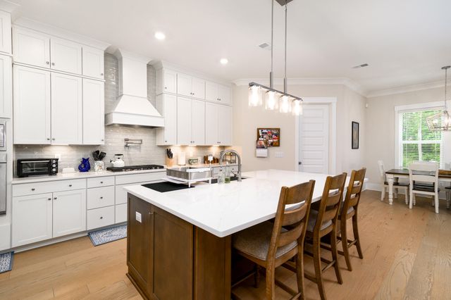 2204 Hartfords Bluff Circle, Mount Pleasant, SC 29466