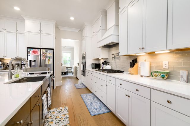2204 Hartfords Bluff Circle, Mount Pleasant, SC 29466