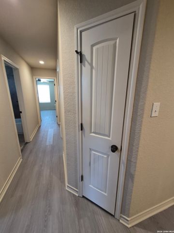 13911 Annas Way Unit 104, San Antonio, TX 78233