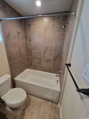 13911 Annas Way Unit 104, San Antonio, TX 78233