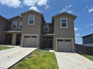 13911 Annas Way Unit 101, San Antonio, TX 78233