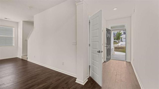 302 Friendship Oak Way, Hampton, GA 30228