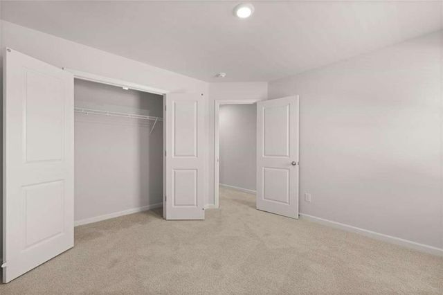 302 Friendship Oak Way, Hampton, GA 30228