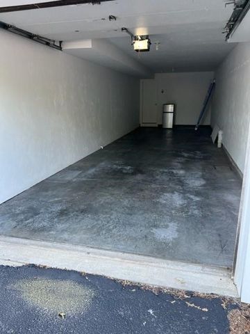 677 Metacom Avenue 61, Bristol, RI 02809