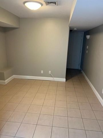 677 Metacom Avenue 61, Bristol, RI 02809