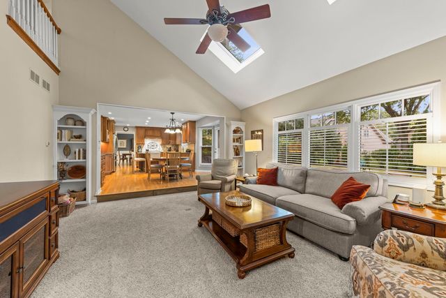 26W445 Churchill Road, Winfield, IL 60190