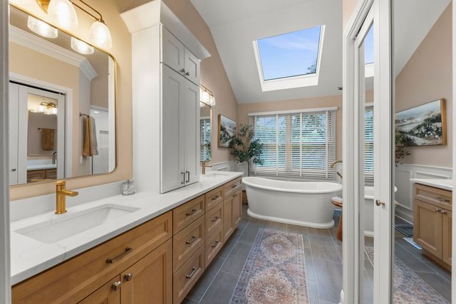 26W445 Churchill Road, Winfield, IL 60190
