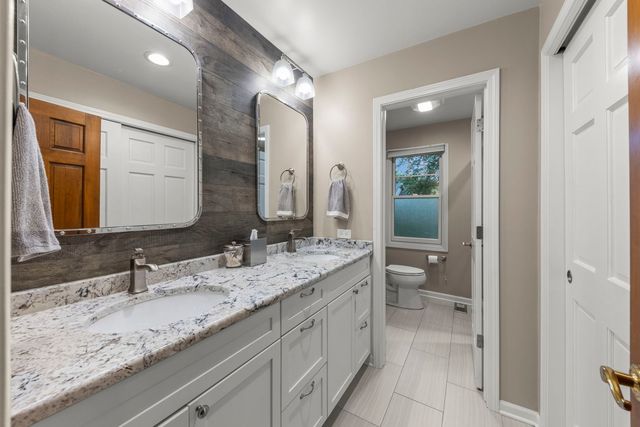 26W445 Churchill Road, Winfield, IL 60190