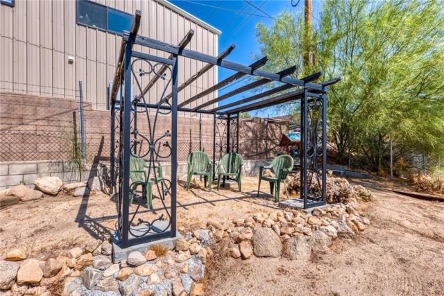 7515 Pinon Drive, Yucca Valley, CA 92284