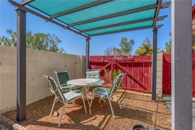 7515 Pinon Drive, Yucca Valley, CA 92284