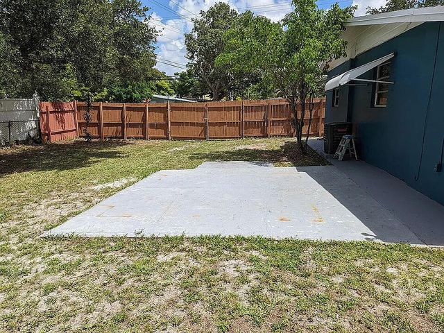 3851 SW 60th Terrace, Davie, FL 33314