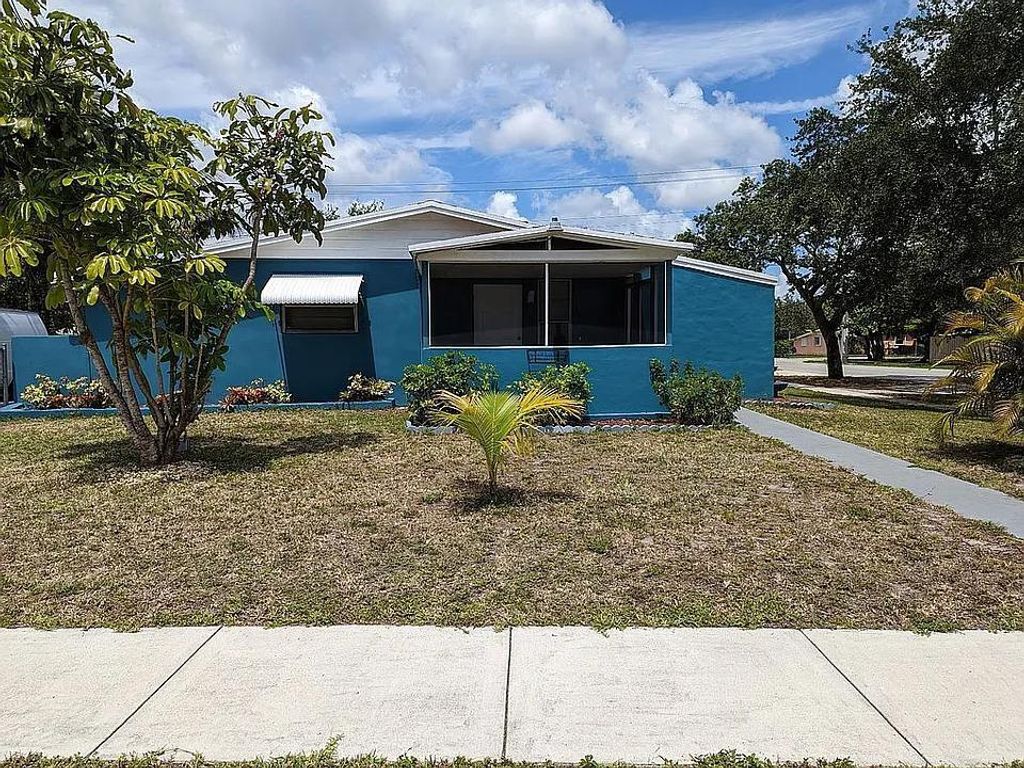 3851 SW 60th Terrace, Davie, FL 33314