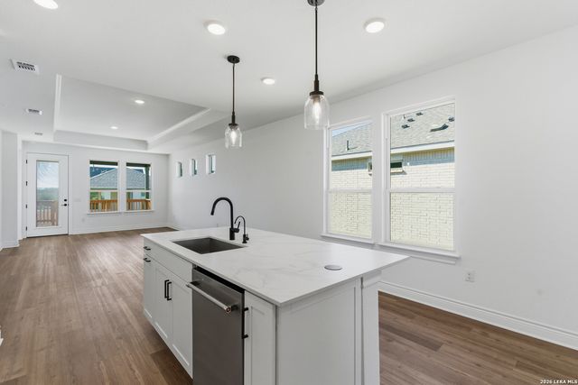 2079 GREEN ASH AVE, New Braunfels, TX 78132