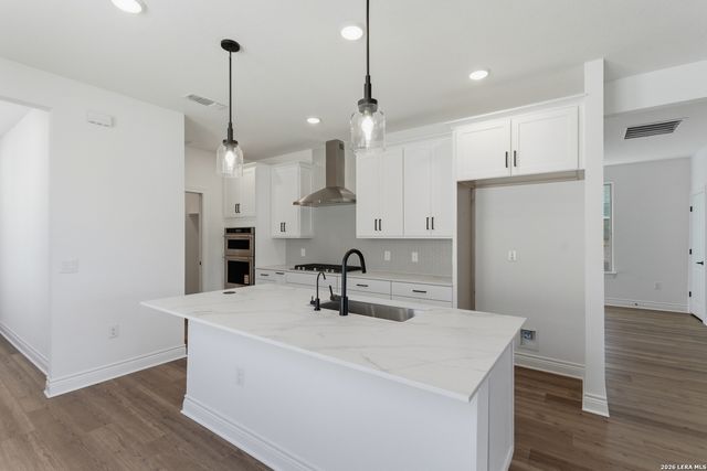 2079 GREEN ASH AVE, New Braunfels, TX 78132