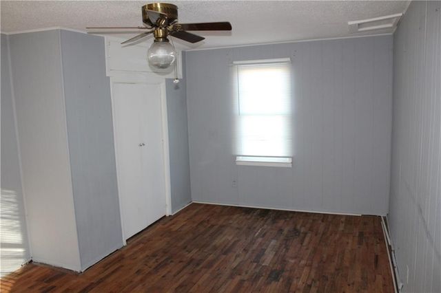 817 S Mill Street, Kansas City, KS 66105