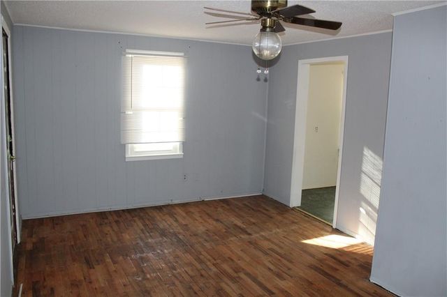 817 S Mill Street, Kansas City, KS 66105