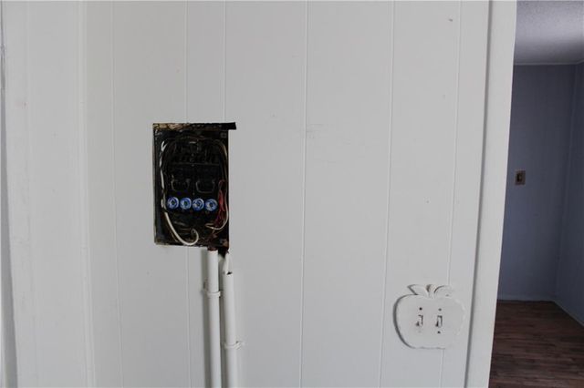 817 S Mill Street, Kansas City, KS 66105