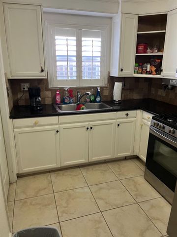 1624 Robbie Ave, Modesto, CA 95350