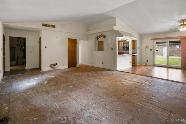 6051 St Rt 132, Goshen Twp, OH 45122