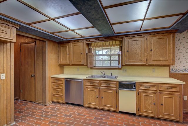 600 Vz County Road 3528, Wills Point, TX 75169