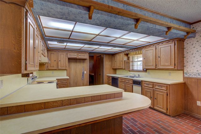 600 Vz County Road 3528, Wills Point, TX 75169