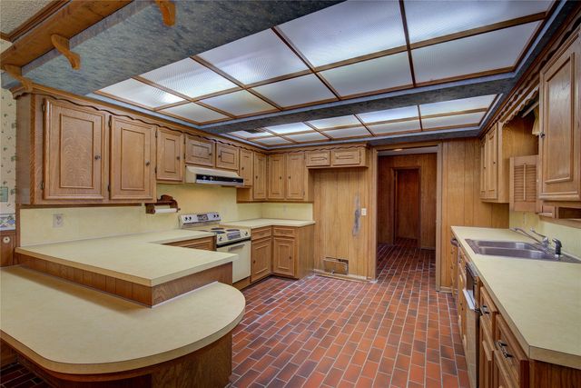 600 Vz County Road 3528, Wills Point, TX 75169