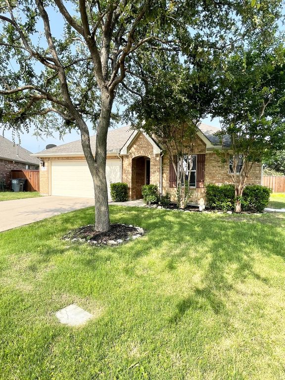 2705 Lumina Drive, Little Elm, TX 75068