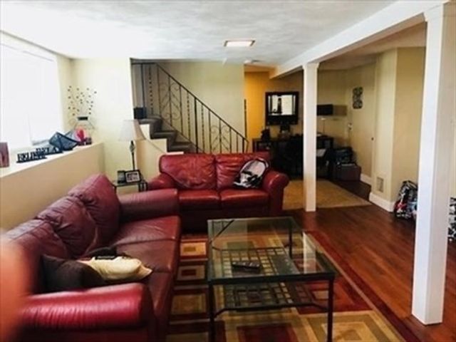 116 Upton Rd, Waltham, MA 02452