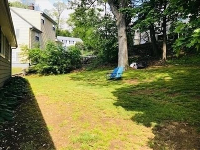 116 Upton Rd, Waltham, MA 02452