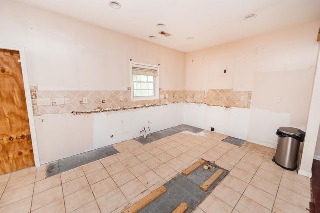 1060 Moss Lake Drive, Clover, SC 29710