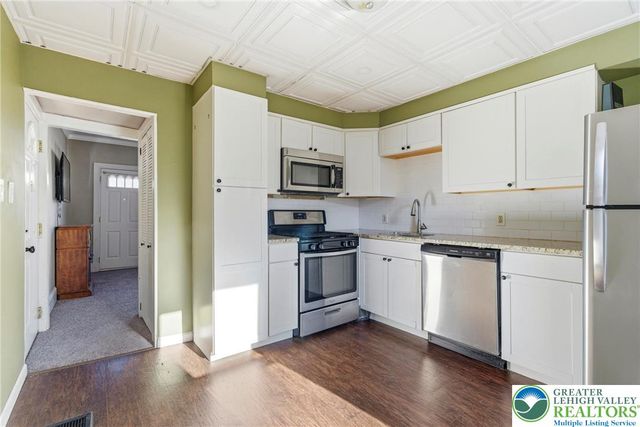 641 Martins Lane, Bethlehem City, PA 18018