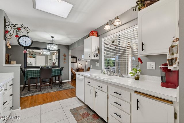 10001 W BURNS Drive, Sun City, AZ 85351