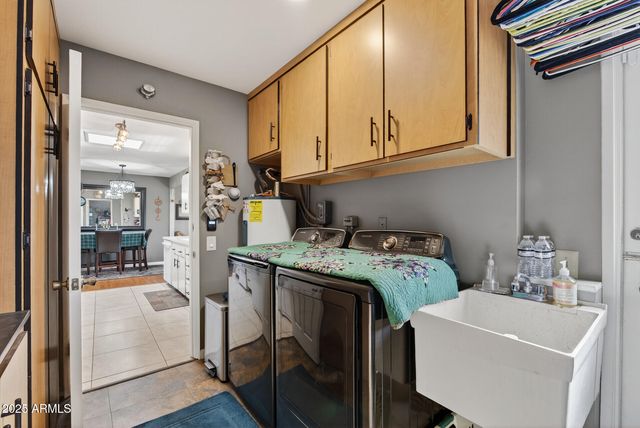 10001 W BURNS Drive, Sun City, AZ 85351