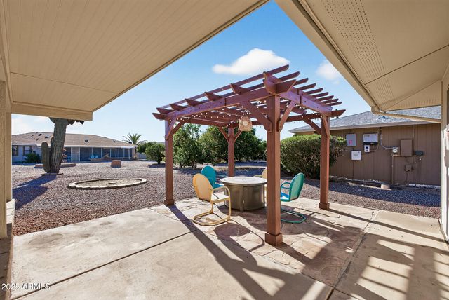 10001 W BURNS Drive, Sun City, AZ 85351