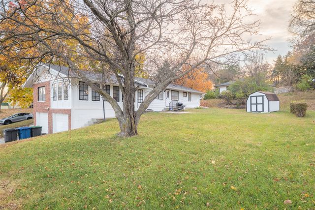 4212 Valley Circle, Des Moines, IA 50317