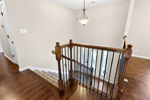 493 Comanche Ct, Clarksville, TN 37042