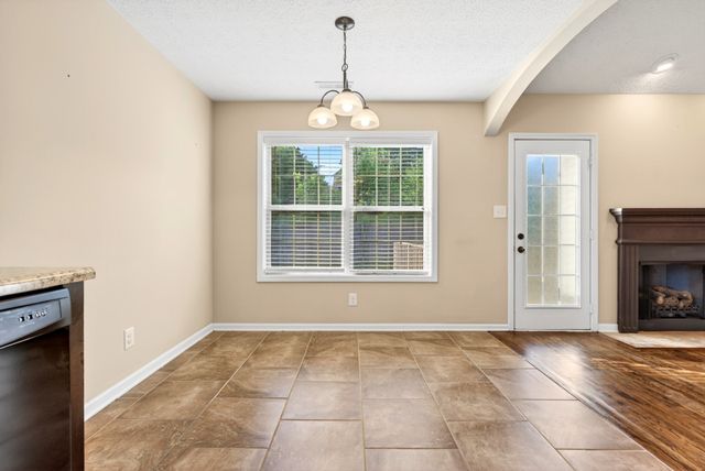 493 Comanche Ct, Clarksville, TN 37042