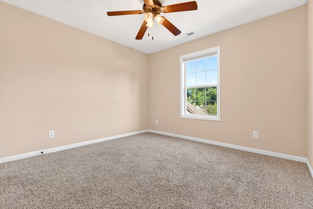 493 Comanche Ct, Clarksville, TN 37042