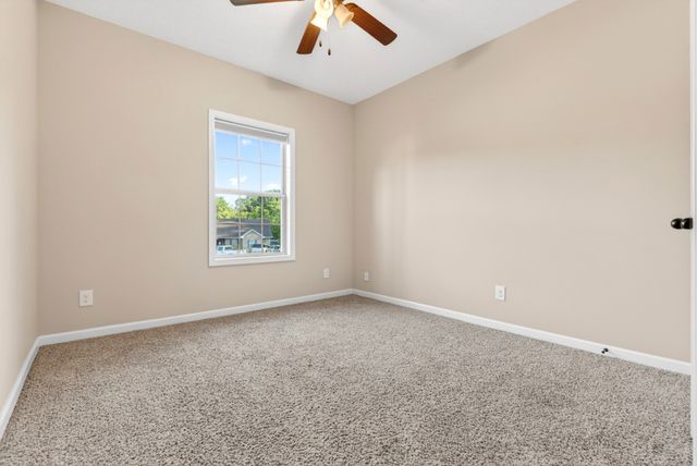 493 Comanche Ct, Clarksville, TN 37042