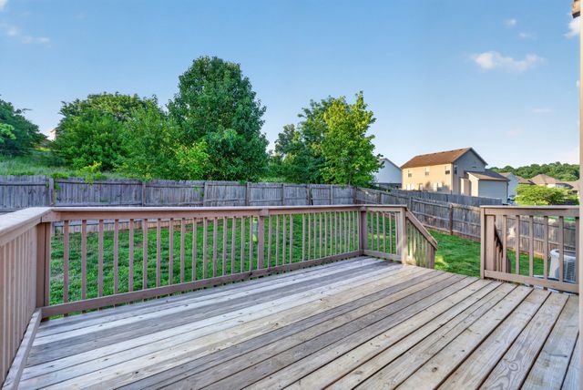 493 Comanche Ct, Clarksville, TN 37042
