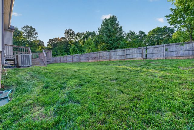 493 Comanche Ct, Clarksville, TN 37042