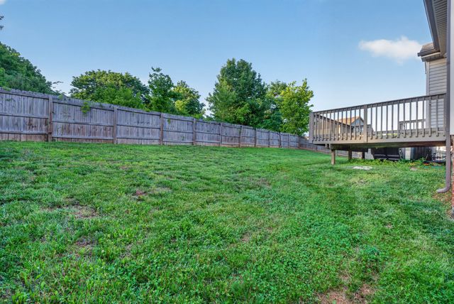 493 Comanche Ct, Clarksville, TN 37042