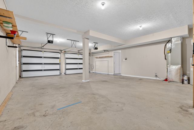 493 Comanche Ct, Clarksville, TN 37042